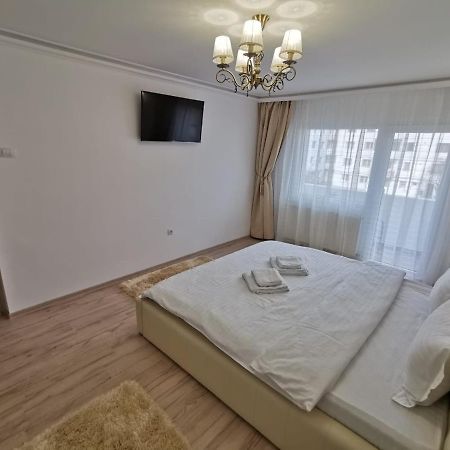 Apartament Gold Luxury Tîrgu Ocna Exteriér fotografie