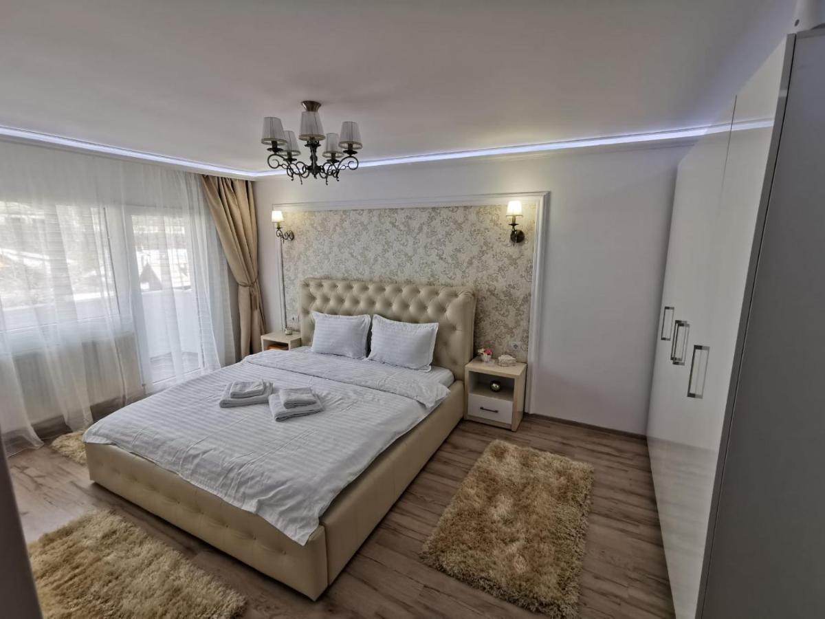 Apartament Gold Luxury Tîrgu Ocna Exteriér fotografie